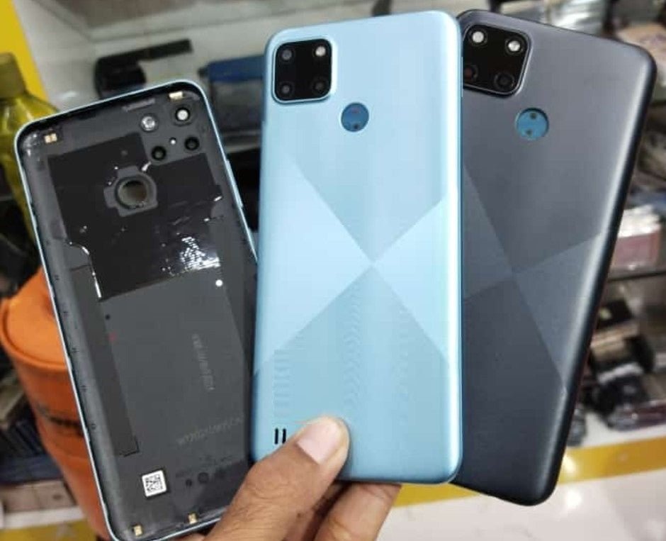 Mozomart Back Panel for Realme C21Y  Black - Zeespares.in Mozomart Back Panel for Realme C21Y  Black - Zeespares.in